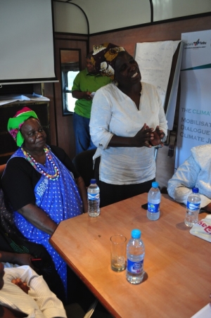 Minister listens to farmers struggling with climate change