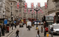 Central London shuts out traffic 