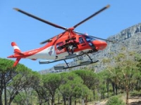 Heat-afflicted tourists airlifted from Table Mountain 