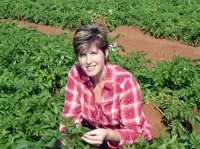 Protecting potatoes against common scab naturally